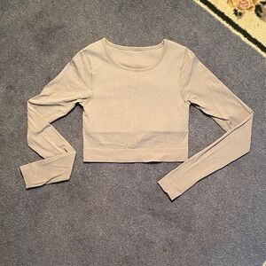 Lululemon Ebb to Street Long Sleeve Light Gray Womans Size 6